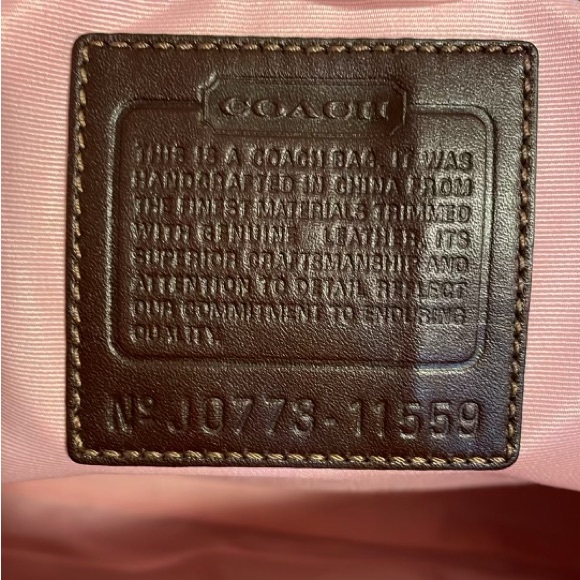 Coach authentic Madeline large tote bag. - Picture 8 of 14